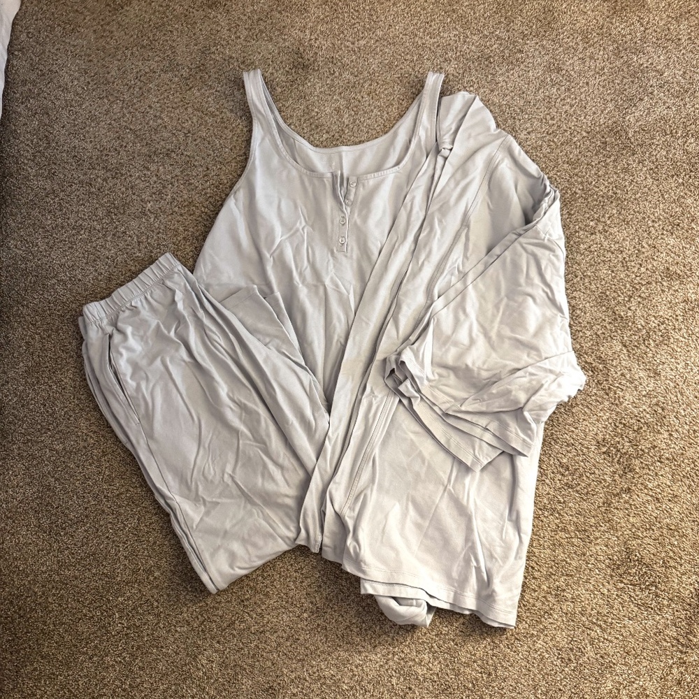 Storq Coming home set, Pants, tank and robe, Size small